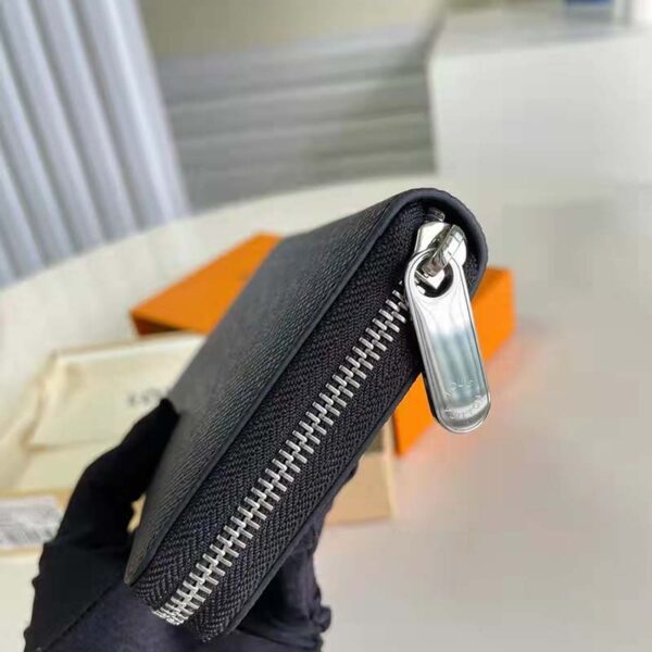Louis Vuitton LV Unisex Zippy Organizer Wallet Taiga Leather Black Noir (3)
