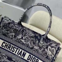 Dior Women Medium Book Tote Blue Toile De Jouy Reverse Embroidery (8)