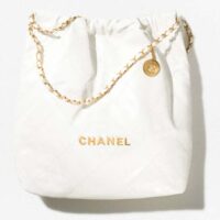 Chanel Women 22 Large Handbag Calfskin Gold-Tone Lacquered Metal (7)