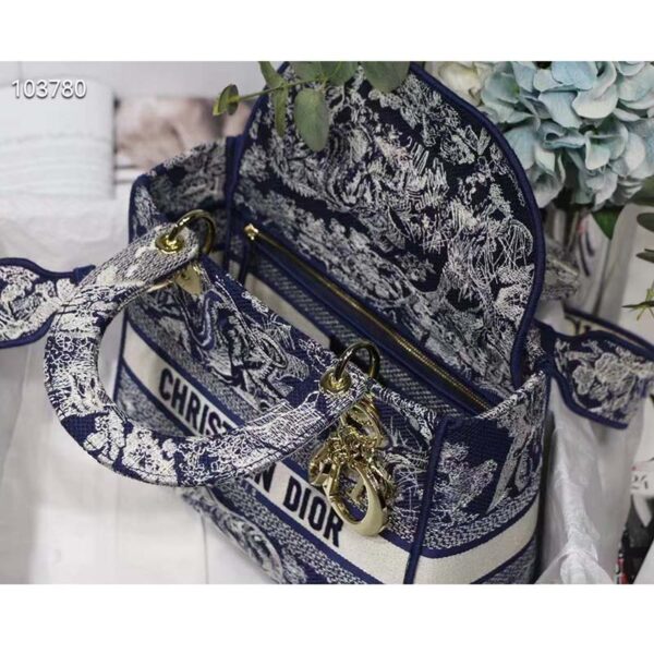 Dior Women CD Medium Lady D-Lite Bag Blue Toile De Jouy Reverse Embroidery (4)