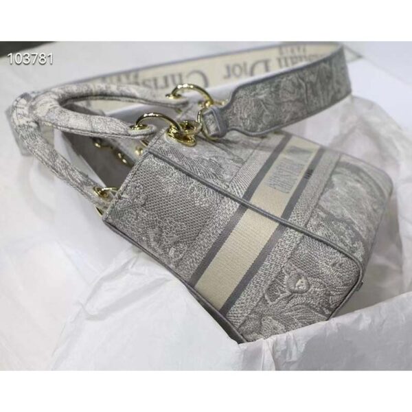 Dior Women CD Medium Lady D-Lite Bag Gray Toile De Jouy Reverse Embroidery (8)