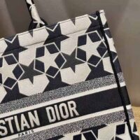 Dior Women Large Dior Book Tote Blue and White Dior Etoile Embroidery (1)