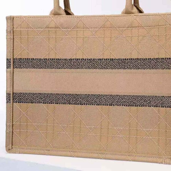 Dior Women Medium Dior Book Tote Natural Cannage Raffia (6)