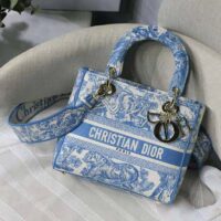 Dior Women Medium Lady D-lite Bag Cornflower Blue Toile DE Jouy Embroidery (1)