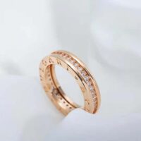 Bvlgari Women B.zero1 One-Band Ring in 18 KT Rose Gold Set with Pave Diamonds on the Spiral (1)