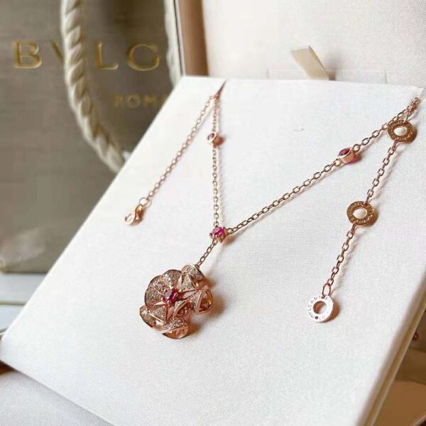 Bvlgari Women Divas Dream Necklace in 18 Kt Rose Gold (7)