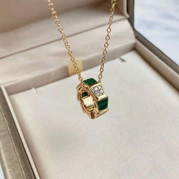 Bvlgari Women Serpenti Viper 18 KT Rose Gold Necklace Set with Malachite Elements (4)