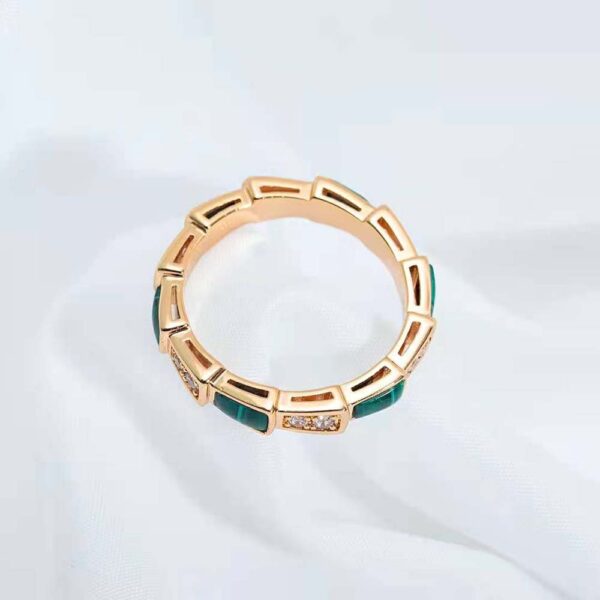 Bvlgari Women Use of Unconventional Materials Serpenti Viper Ring-green (4)