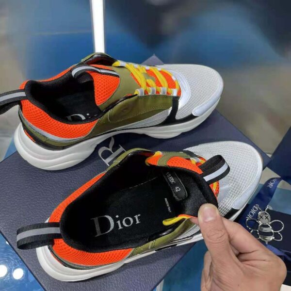 Dior Men B22 Sneaker Orange and White Technical Mesh with Khaki and Black Smooth Calfskin (10)