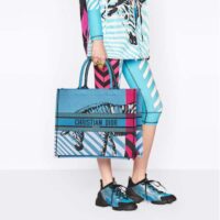 Dior Unisex CD Large Book Tote Blue Pink D-Jungle Pop Embroidery (7)