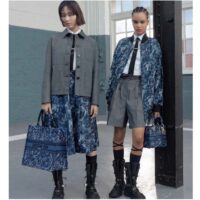 Dior Unisex CD Large Dior Book Tote Blue Dior Roses Embroidery (1)