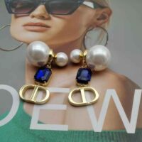 Dior Women Petit Cd Earrings Gold-Finish Metal with White Resin Pearls (1)