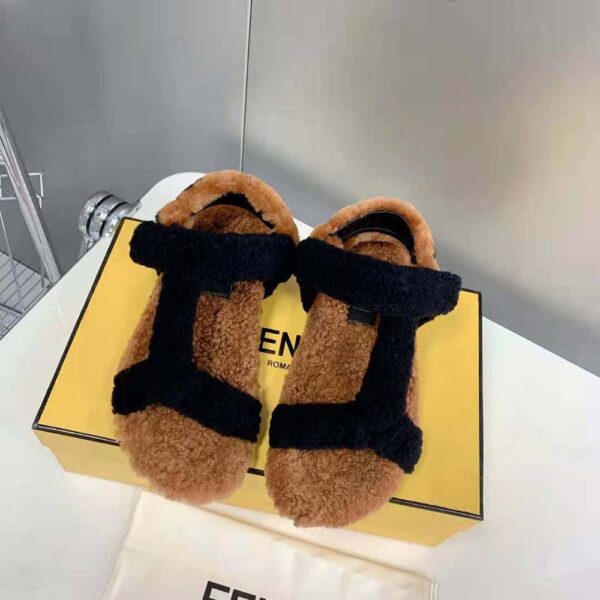 Fendi Women Feel Black Sheepskin Sandals (2)