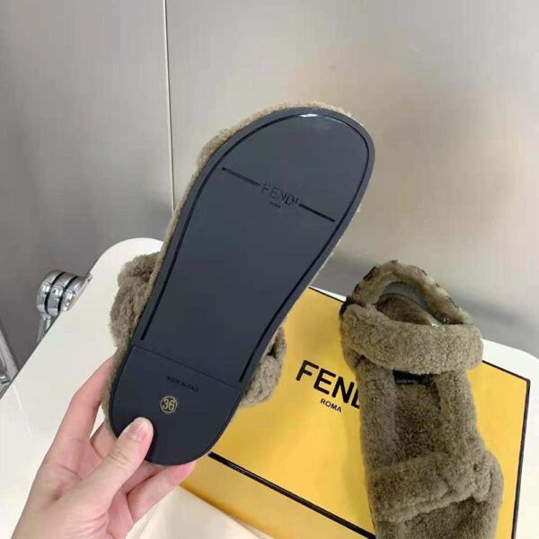 Fendi Women Feel Green Sheepskin Sandals (10)