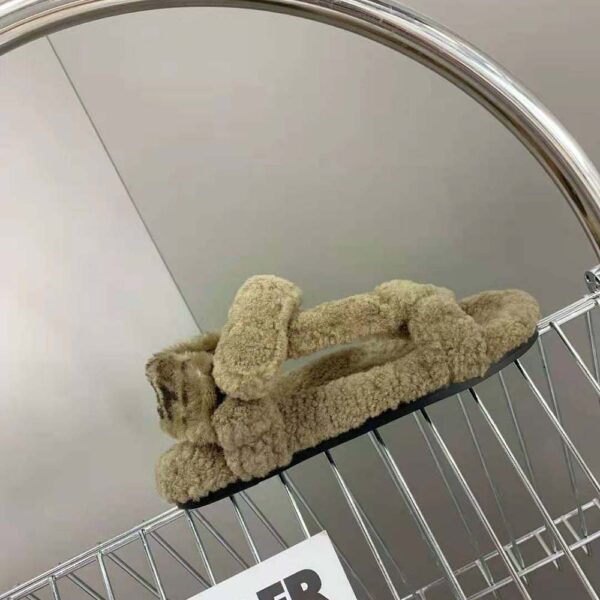 Fendi Women Feel Green Sheepskin Sandals (6)