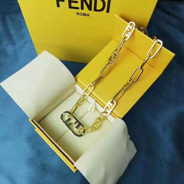 Fendi Women Necklace with Fendi OLock Mesh and Oval Clip (6)