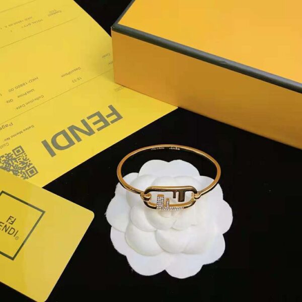 Fendi Women O Lock Bracelet Gold-Colored Bracelet (4)