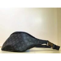 Louis Vuitton LV Men Discovery Bumbag PM Grey Monogram Eclipse Canvas (3)