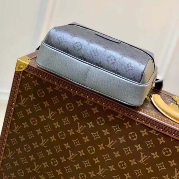 Louis Vuitton LV Men Outdoor Messenger Bag Gunmetal Gray Monogram Coated Canvas (6)