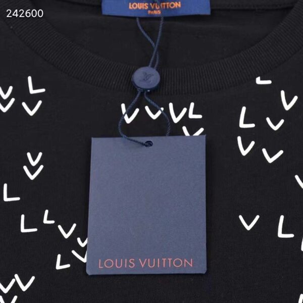 Louis Vuitton LV Men Spread Embroidered T-Shirt Cotton Black Regular Fit (10)