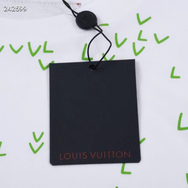 Louis Vuitton LV Men Spread Embroidered T-Shirt Cotton White Regular Fit (8)