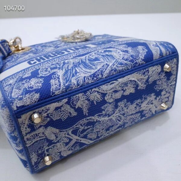 Dior Women Medium Lady D-Lite Bag Fluorescent Blue Toile De Jouy Reverse Embroidery (3)