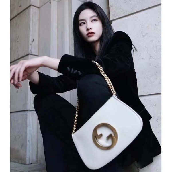 Gucci Women GG Blondie Shoulder Bag White Leather Round Interlocking G (1)