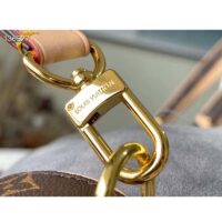 Louis Vuitton LV Unisex Leash MM Monogram Coated Canvas Cowhide Leather (4)