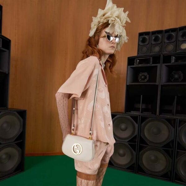 Gucci Women GG Blondie Mini Bag White Leather Round Interlocking G (11)