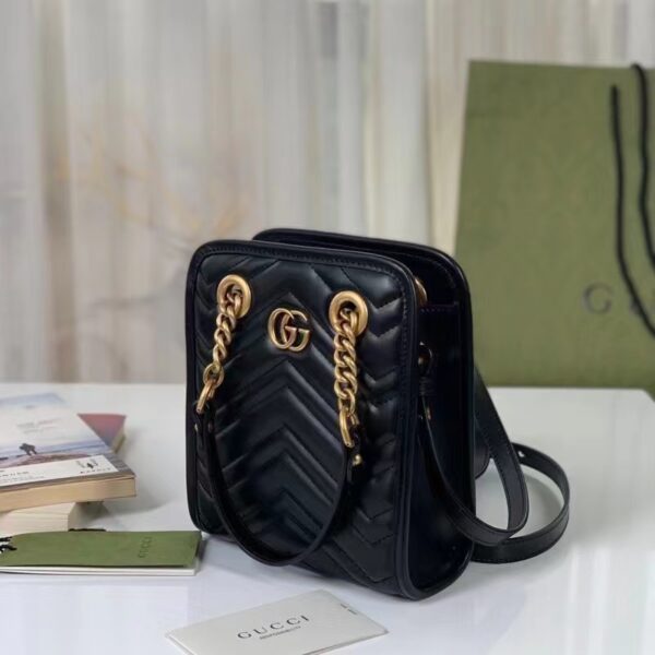 Gucci Women GG Marmont Matelassé Mini Bag Chevron Leather Double G Black (7)