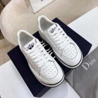 Dior Unisex CD D-Freeway Sneaker Vibe White Calfskin Leather Two Tone Rubber Sole Star (1)