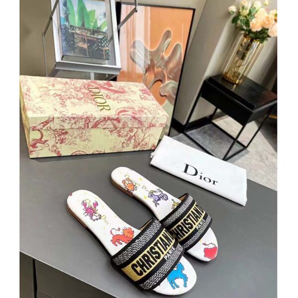 Dior Women CD Shoes Dway Slide White Multicolor Embroidered Cotton Pixel Zodiac Motif (3)