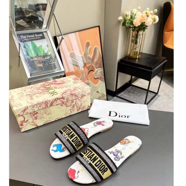 Dior Women CD Shoes Dway Slide White Multicolor Embroidered Cotton Pixel Zodiac Motif (8)