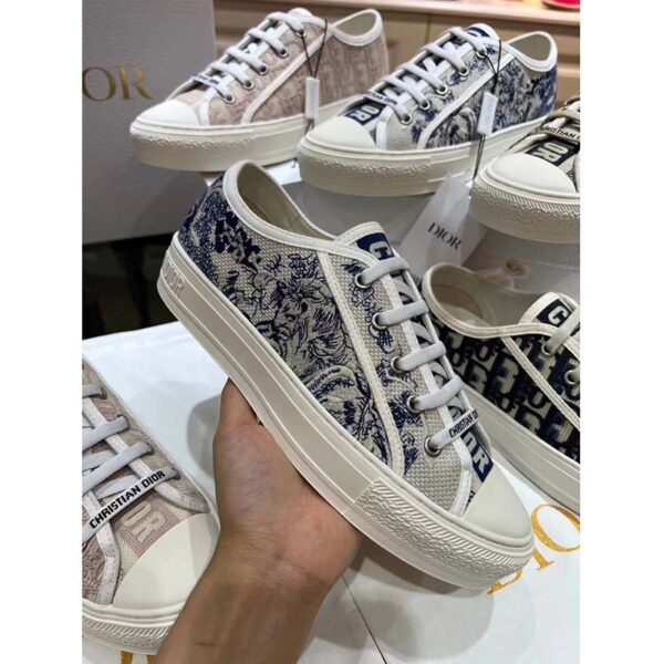 Dior Women Walk’n’Dior Sneaker Blue Toile De Jouy Embroidered Cotton (2)