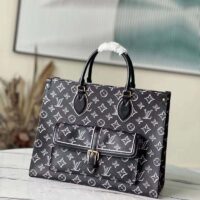 Louis Vuitton LV Unisex Onthego MM Tote Black Monogram Coated Canvas (2)