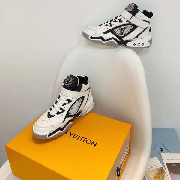 Louis Vuitton LV Unisex Trainer 2 Sneaker White Calf Leather Rubber Outsole (2)