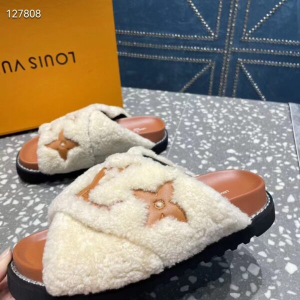 Louis Vuitton LV Women Paseo Flat Comfort Mule Natural Shearling Anatomic Insole、 (10)