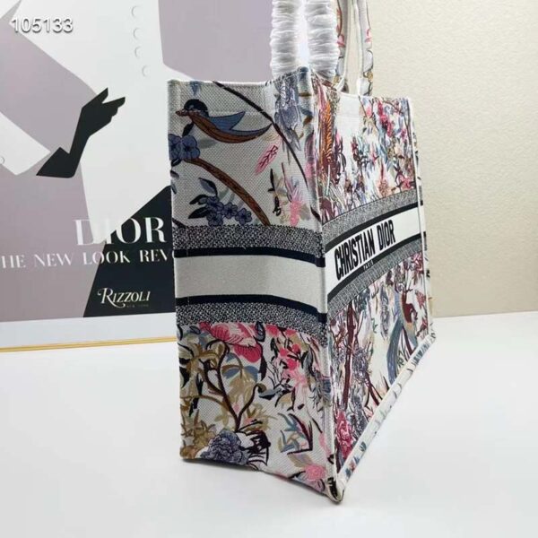 Dior Women CD Large Book Tote Ecru Multicolor Jardin D’Hiver Embroidery (6)