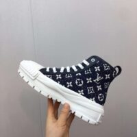 Louis Vuitton Unisex LV Squad Sneaker Boot Navy Blue Monogram Denim Circle (11)