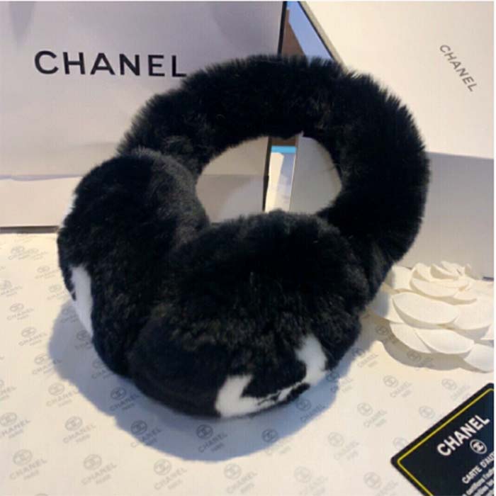Chanel CC Women Earmuffs Ear Protectors White Black Wool Winter Sports-Black (1)