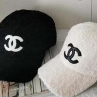 Chanel Unisex CC One Size White Black Cashmere Wool Hat (2)