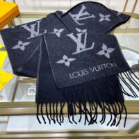 Louis Vuitton LV Unisex Fall For You Hood Scarf Black Wool Cashmere Jacquard Monogram (11)