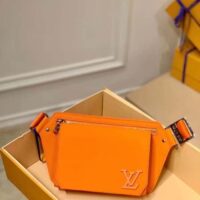 Louis Vuitton Unisex LV Aerogram Takeoff Sling Saffron Yellow Cowhide Leather (15)