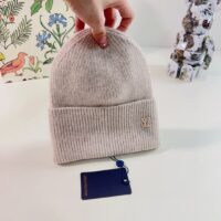 Louis Vuitton Unisex LV Ahead Beanie One Size Crème Beige Cashmere Enamel Initials (1)