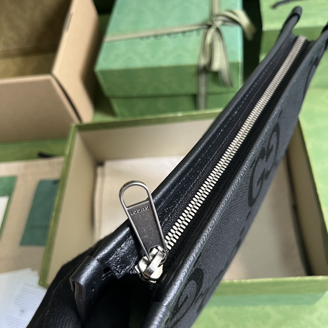 Gucci Unisex Jumbo GG Medium Messenger Bag Black Canvas Zip Closure (5)