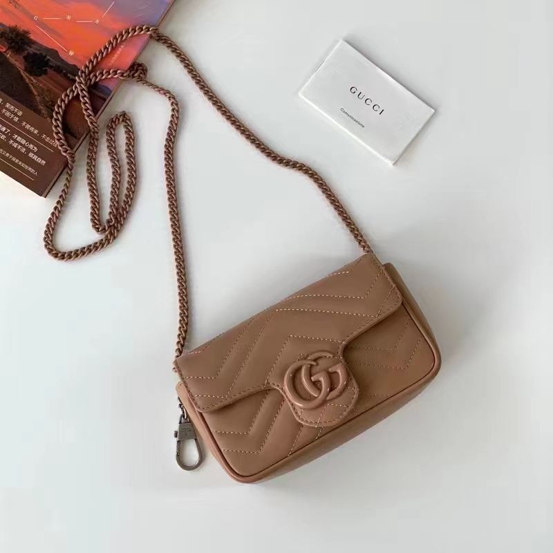 Gucci Women GG Marmont Matelassé Super Mini Bag Rose Beige Chevron Leather (2)