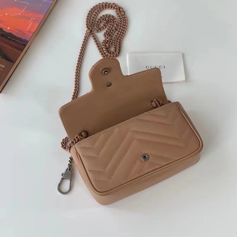 Gucci Women GG Marmont Matelassé Super Mini Bag Rose Beige Chevron Leather (5)