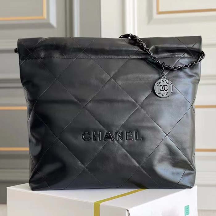 Chanel Women 22 Handbag Black Calfskin Black-Tone Metal