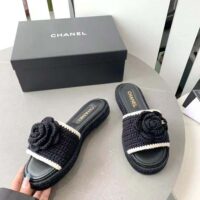 Chanel Women Mules Crochet Ivory and Black 0.5 cm Heel-Black (5)