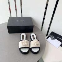 Chanel Women Mules Crochet Ivory and Black 0.5 cm Heel-White (6)